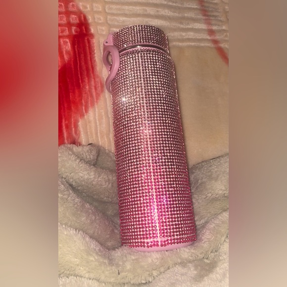 Pink bling water bottle - Picture 2 of 7